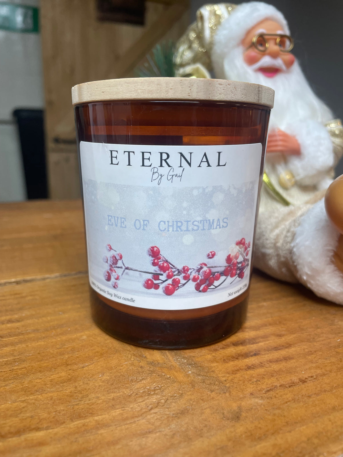 Eve of Christmas Soy wax candle 220g with doubled wooden wick to give a crackling warm cosy feeling