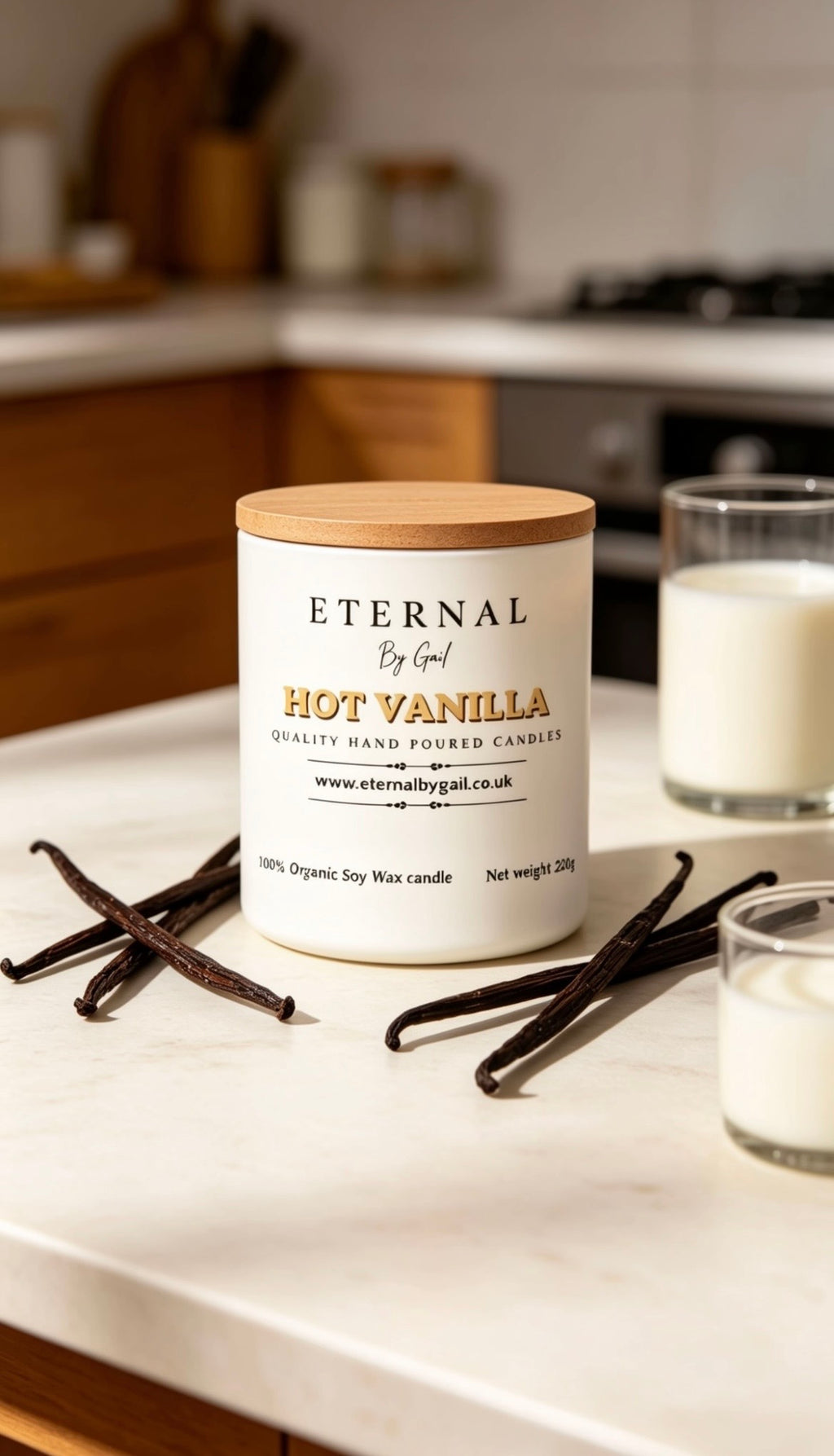 Opulent Vanilla & Sandalwood Aromatic Candle Hot Vanilla 220g 100% Soy Wax Candle Hot Vanilla